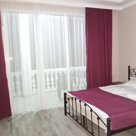 Geno Guest House Kvariati Luaran gambar