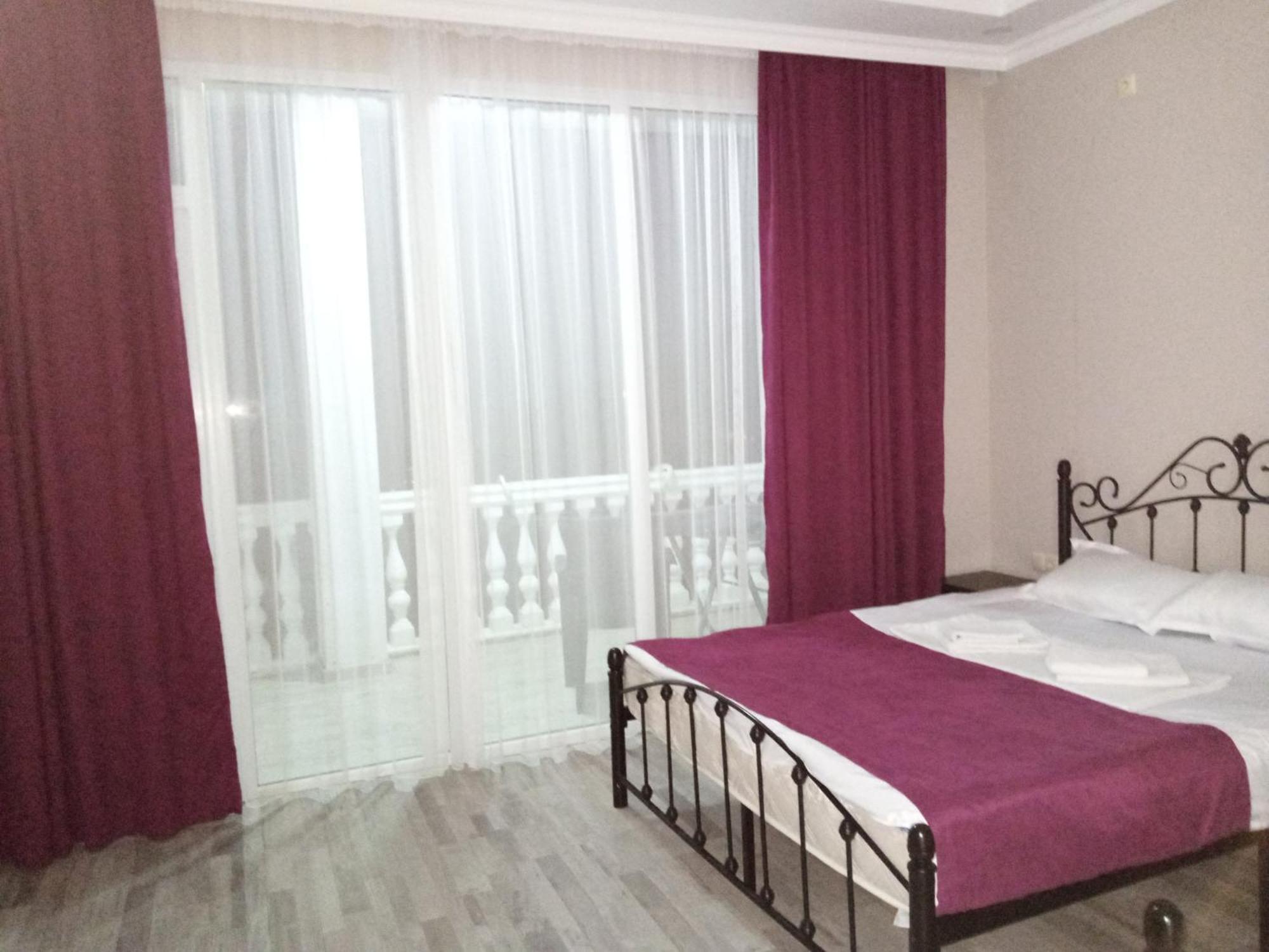 Geno Guest House Kvariati Luaran gambar