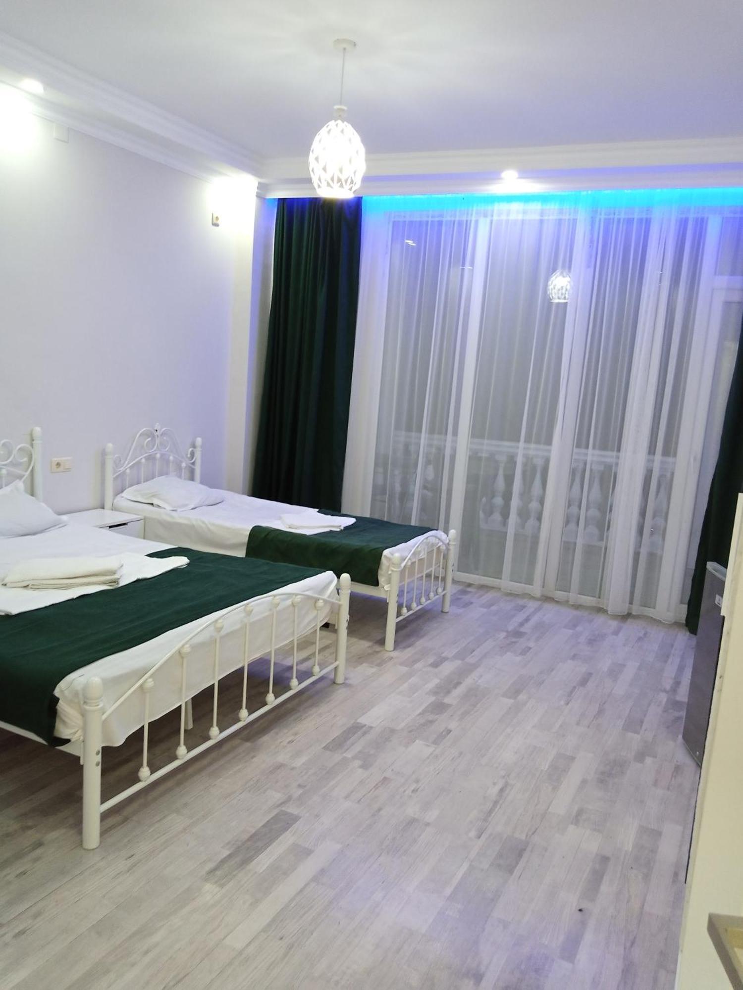 Geno Guest House Kvariati Bilik gambar