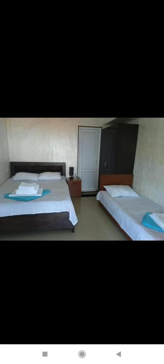 Geno Guest House Kvariati Bilik gambar