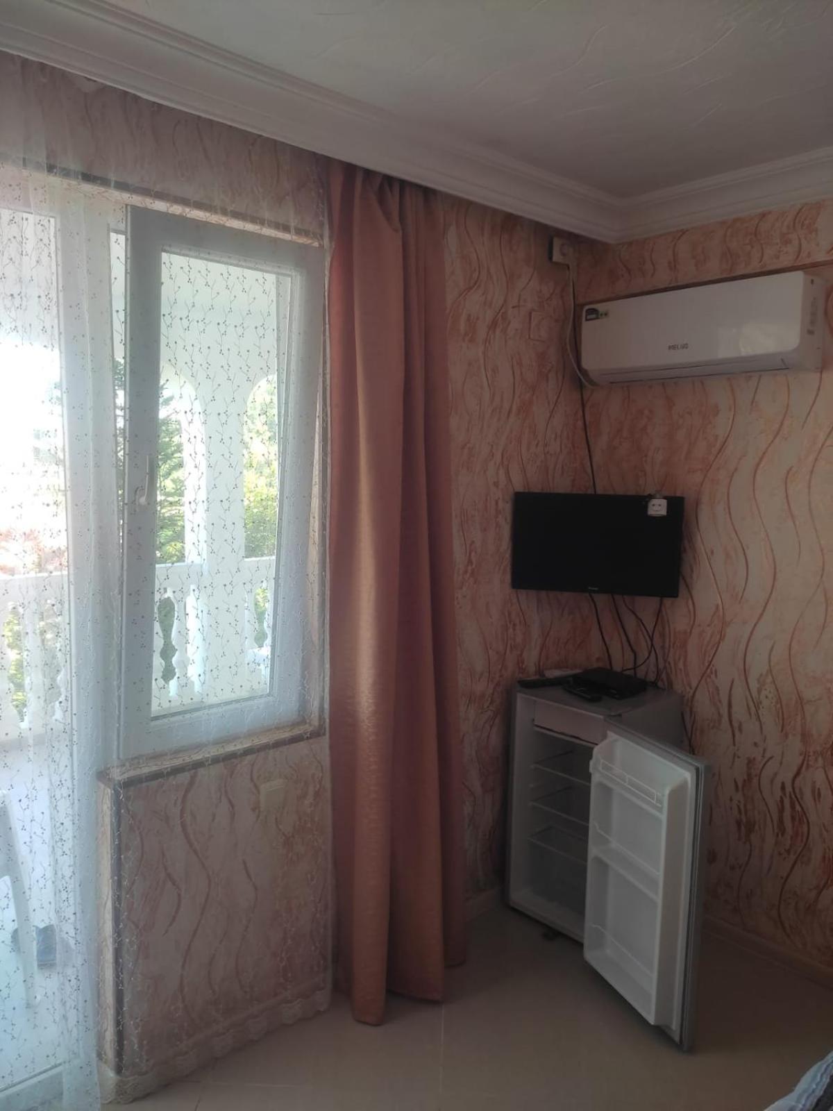 Geno Guest House Kvariati Bilik gambar