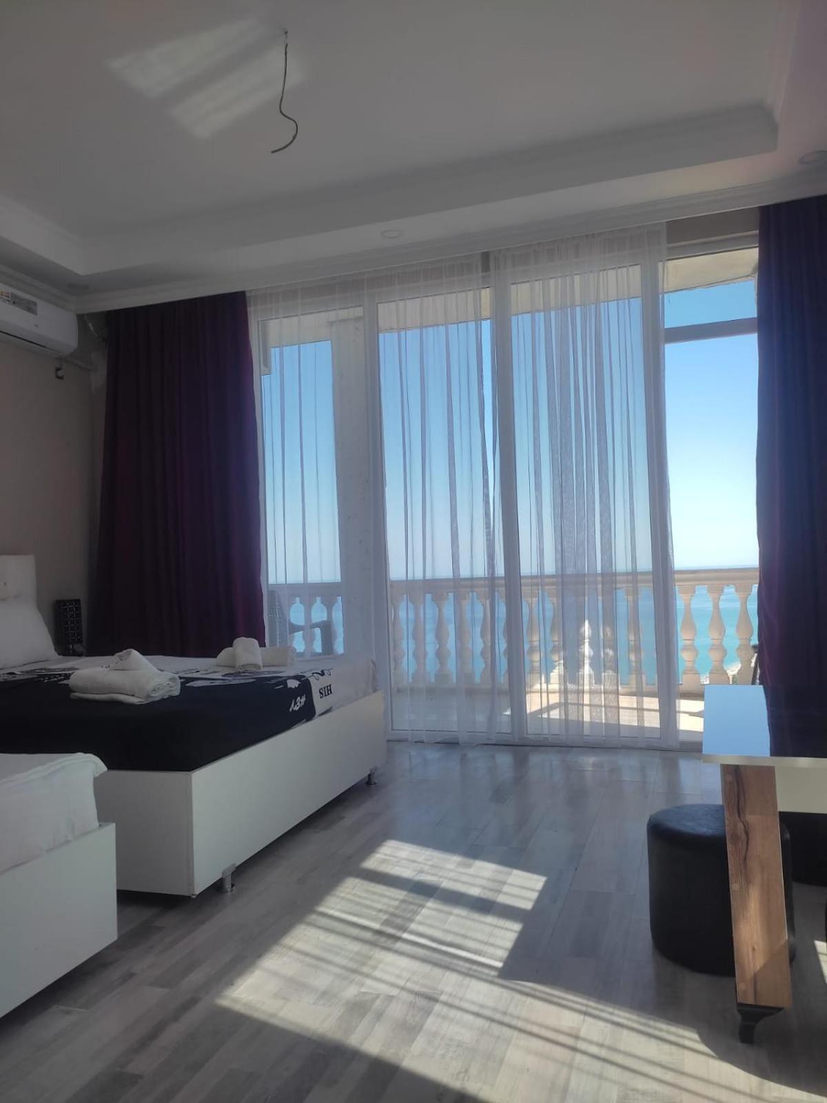 Geno Guest House Kvariati Bilik gambar